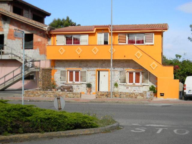 B&B Il Girasole Sant'Anna Arresi Exterior photo