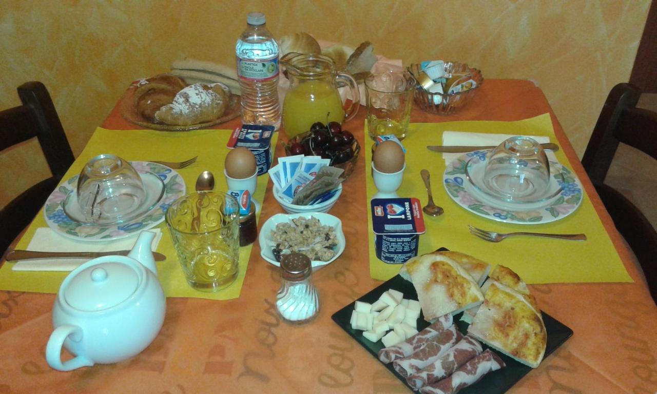 B&B Il Girasole Sant'Anna Arresi Exterior photo