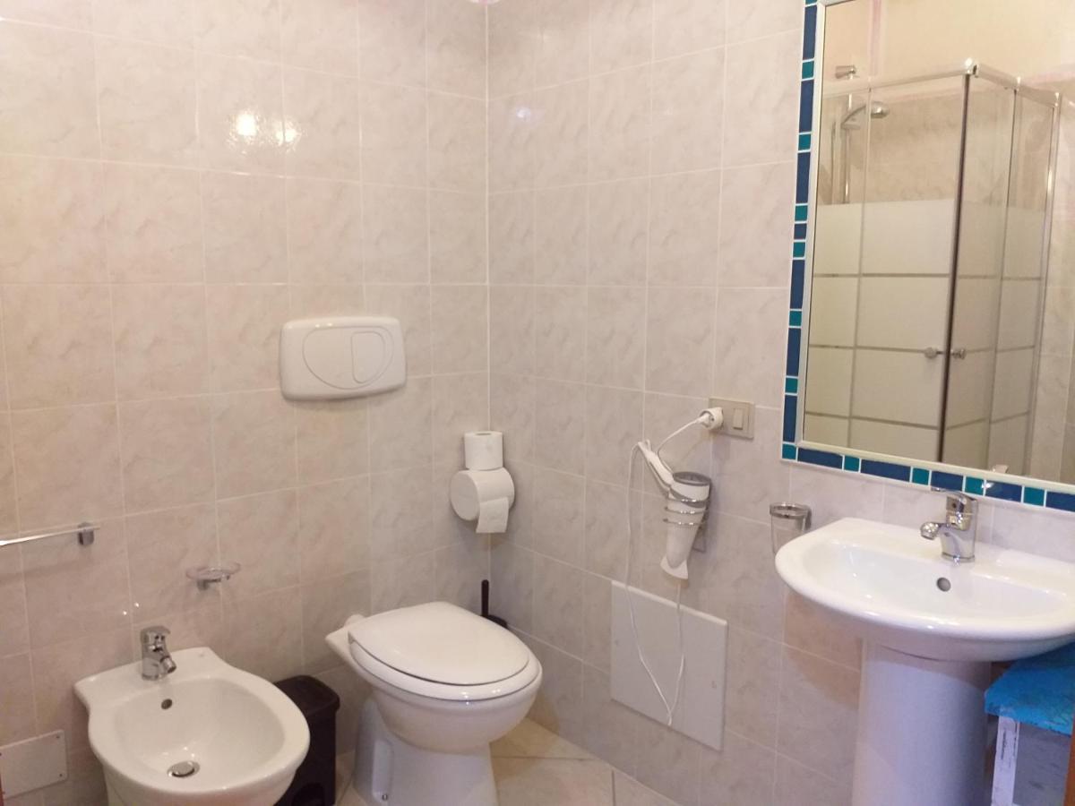 B&B Il Girasole Sant'Anna Arresi Exterior photo
