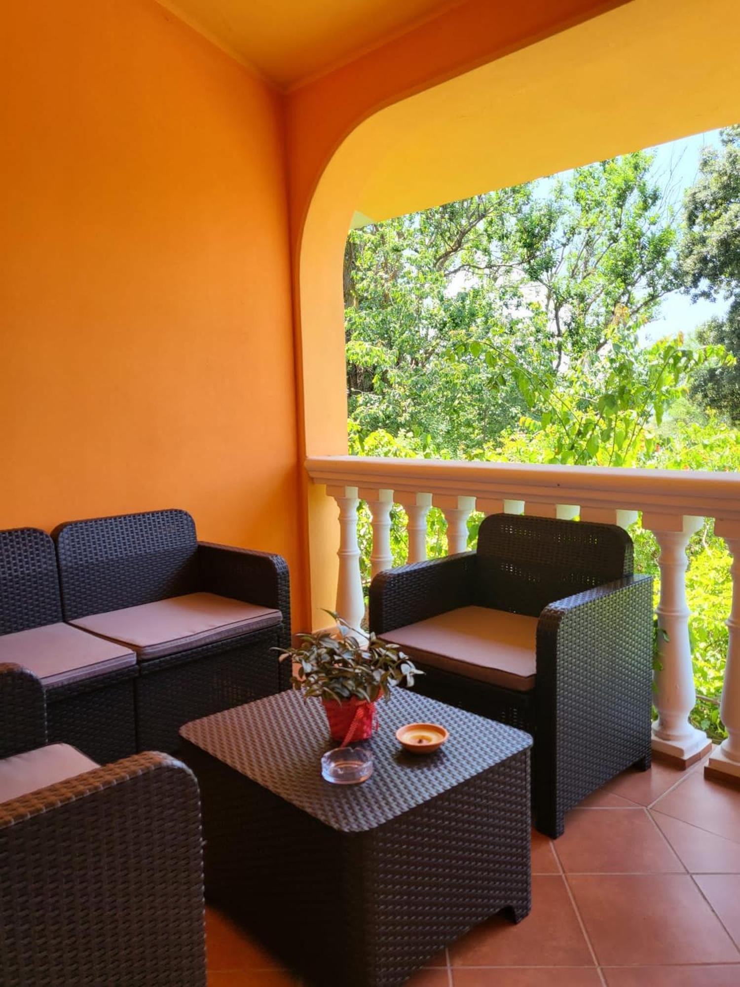 B&B Il Girasole Sant'Anna Arresi Exterior photo